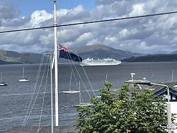 Beautiful 3-bed Apartment in Gourock