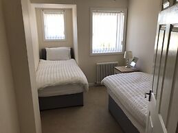 Beautiful 3-bed Apartment in Gourock