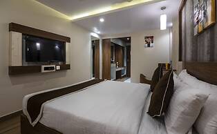 Hotel Monarch International