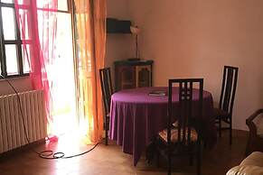 House - Sleeps 5 - Pets Ok - Parking