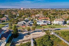 Waterfront Paradise