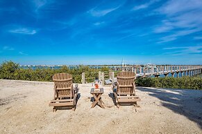 Waterfront Paradise