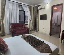 THE GOLDEN PIGEON HOTEL AND SPA