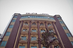 FELICIA HÔTEL