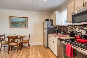 Orange Street Apartment