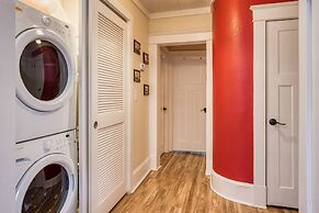 Orange Street Apartment