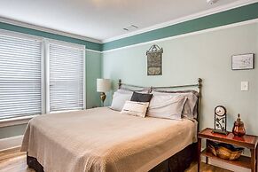 Orange Street Apartment