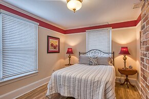 Orange Street Apartment