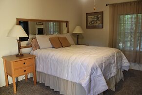 The Bonnie Inn Unit 5 With Breakfast Nook