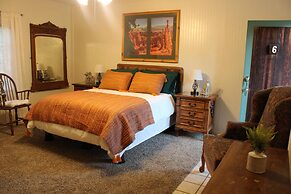 The Bonnie Inn Unit 6