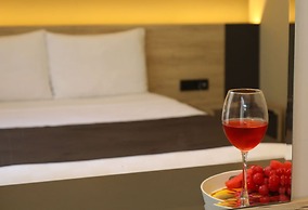 Grand Faik Hotel Çeşme