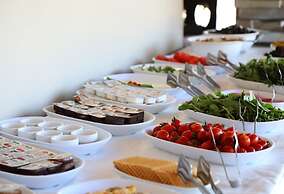 Grand Faik Hotel Çeşme