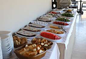 Grand Faik Hotel Çeşme