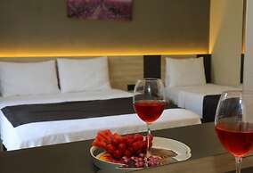 Grand Faik Hotel Çeşme