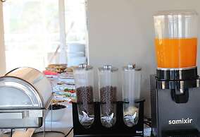 Grand Faik Hotel Çeşme