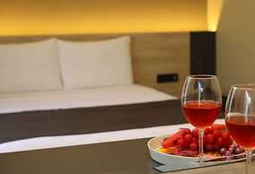 Grand Faik Hotel Çeşme