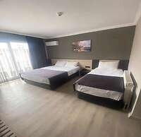 Grand Faik Hotel Çeşme