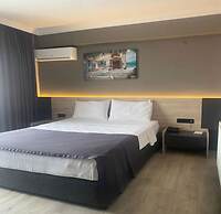 Grand Faik Hotel Çeşme