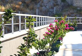 Grand Faik Hotel Çeşme