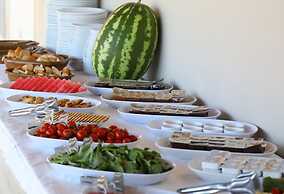 Grand Faik Hotel Çeşme