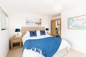 Shakespeare House, Free Parking, Town Centre Location