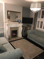 Shakespeare House, Free Parking, Town Centre Location