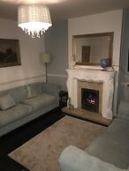 Shakespeare House, Free Parking, Town Centre Location