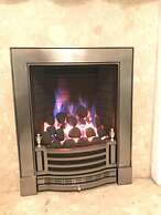 Shakespeare House, Free Parking, Town Centre Location