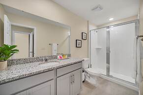 1878 Tropical Palms Circle