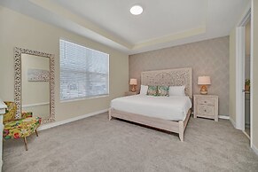 1878 Tropical Palms Circle