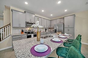 1878 Tropical Palms Circle