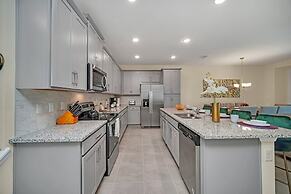 1878 Tropical Palms Circle