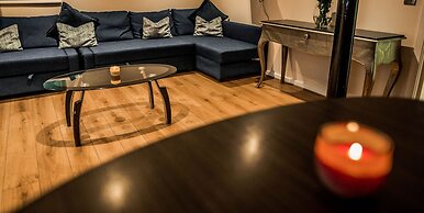 Contractor Mid week bookers