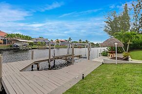 2203 Cape Coral Pkwy W