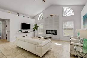 2203 Cape Coral Pkwy W