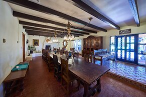 Loba Luna Bed & Breakfast