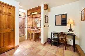 Loba Luna Bed & Breakfast