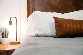 Trailhead Cabins & Lodging