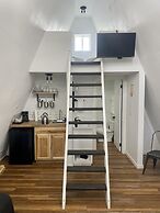 Trailhead Cabins & Lodging