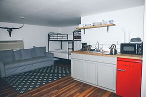 Trailhead Cabins & Lodging