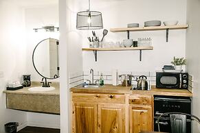 Trailhead Cabins & Lodging