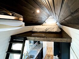 BV Overlook Camp & Lodging