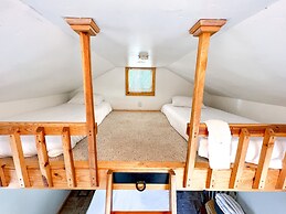 Cedar Creek Lodging & RV Park