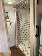 Cedar Creek Lodging & RV Park