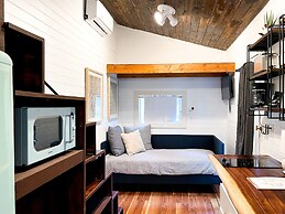 Cedar Creek Lodging & RV Park