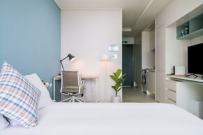 Urbanstay Songdo Moonlight Park