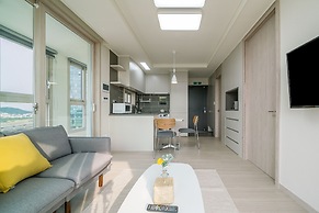 Urbanstay Songdo Moonlight Park