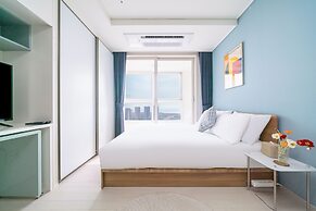 Urbanstay Songdo Moonlight Park