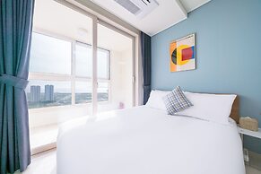 Urbanstay Songdo Moonlight Park