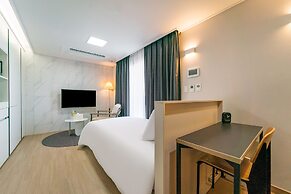 Urbanstay Jeju Airport